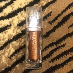 Huda Beauty N.Y.M.P.H. - Aurora